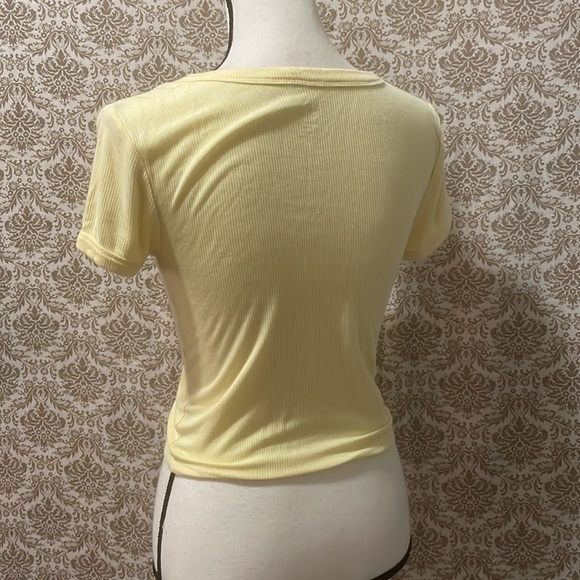 Pacsun basics yellow vneck soft T - Picture 3 of 4